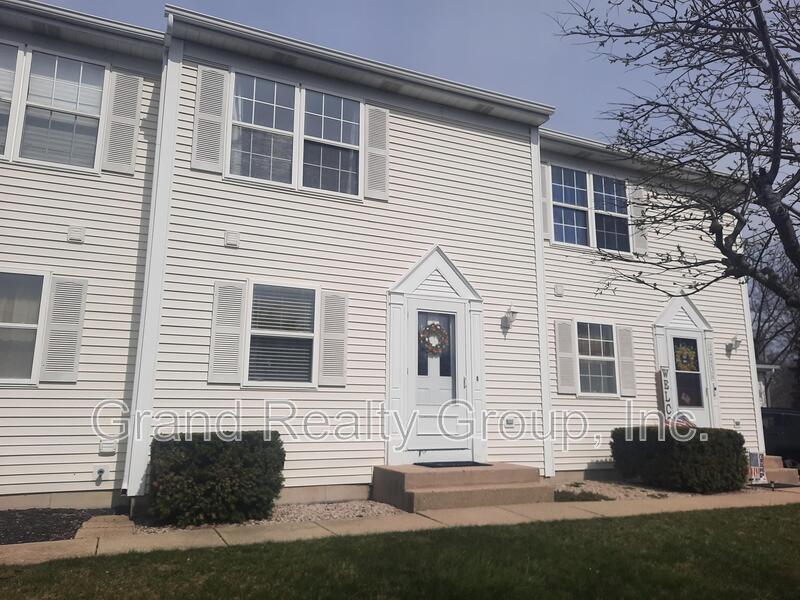 34838 Catherine Street Unit B Ingleside, IL 60041 Grand Realty Group